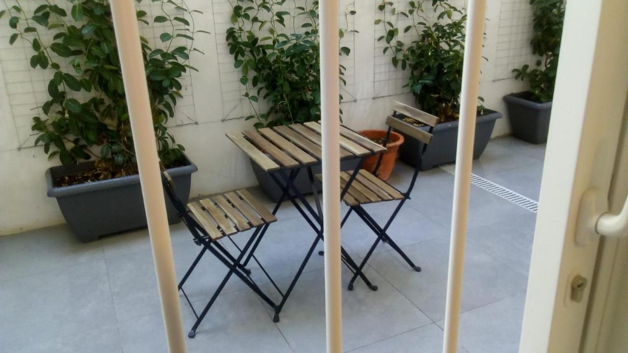 Bari Central Patio Apartment Екстериор снимка