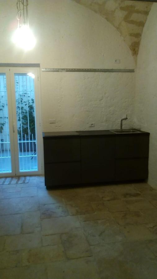 Bari Central Patio Apartment Екстериор снимка